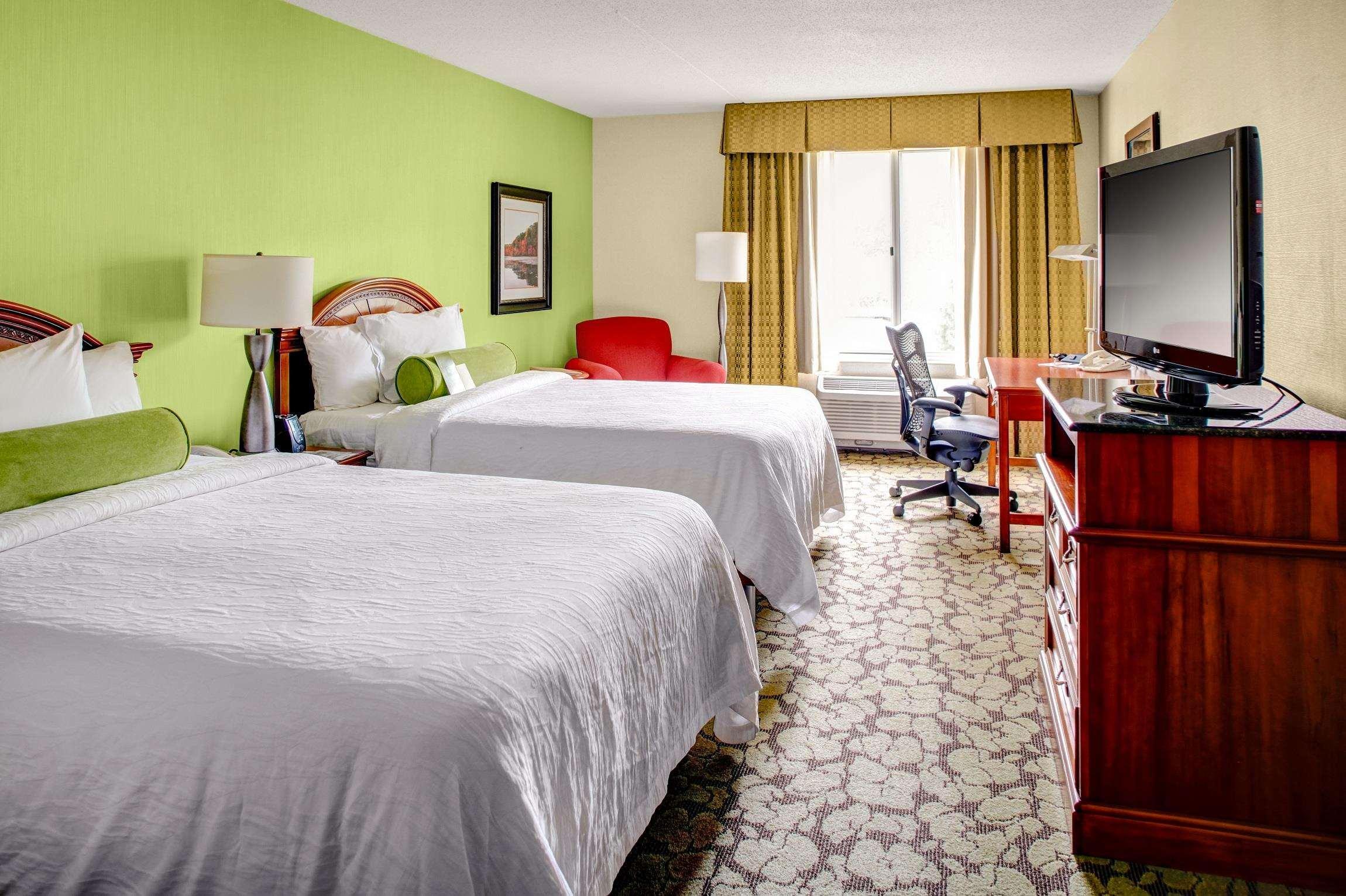 Hilton Garden Inn Danbury Buitenkant foto