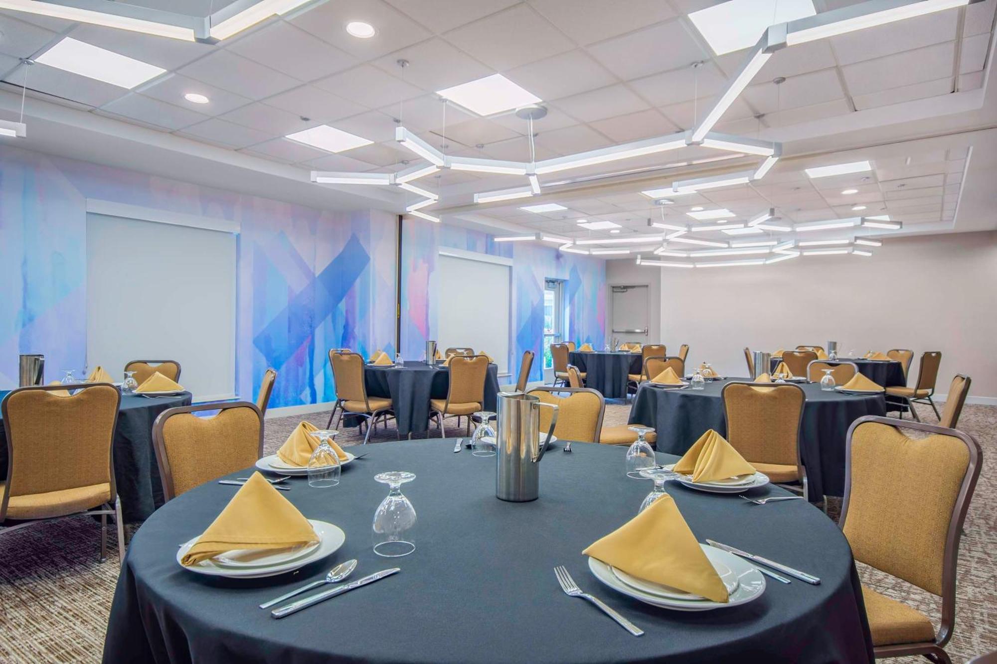Hilton Garden Inn Danbury Buitenkant foto