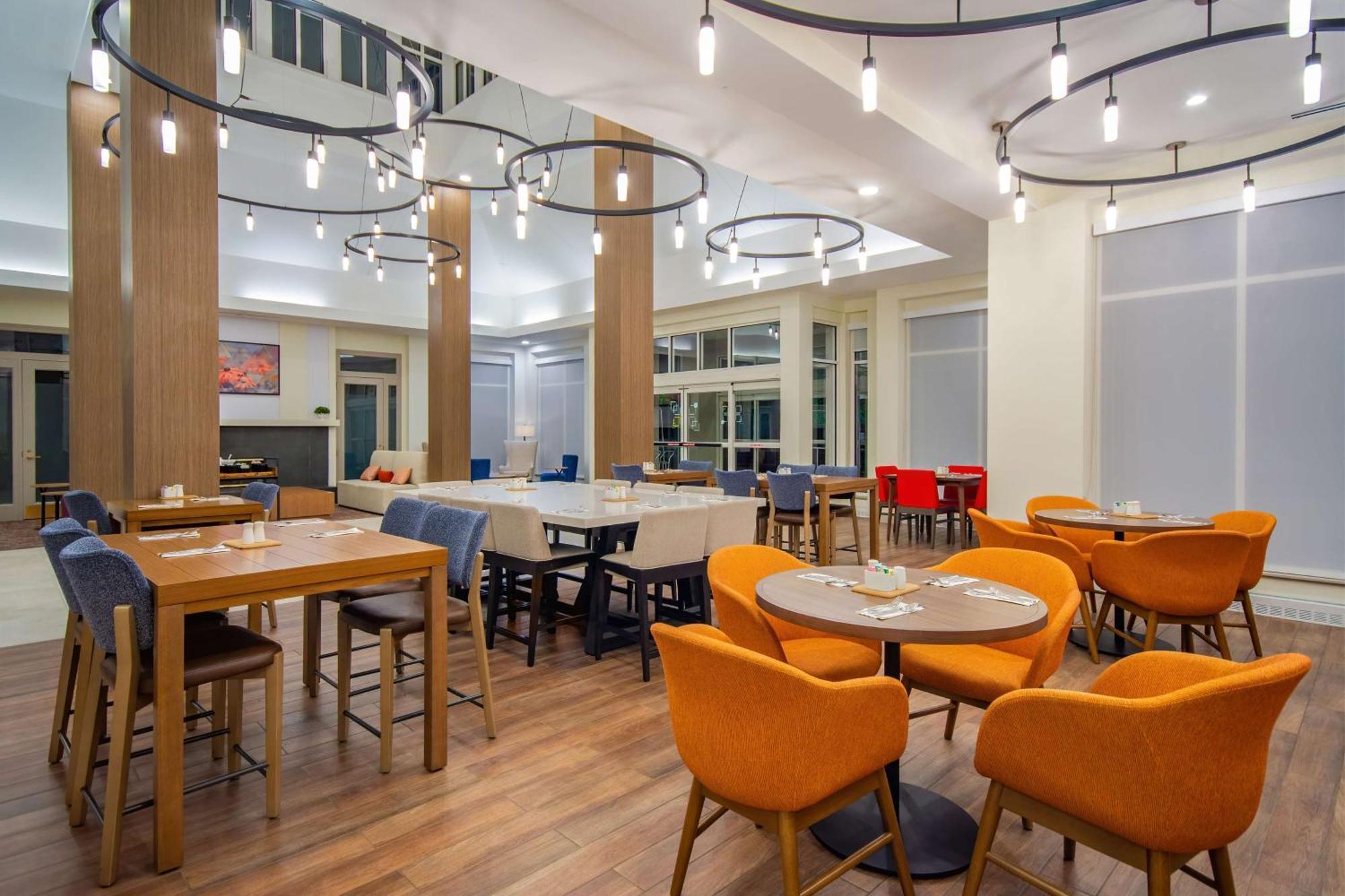 Hilton Garden Inn Danbury Buitenkant foto