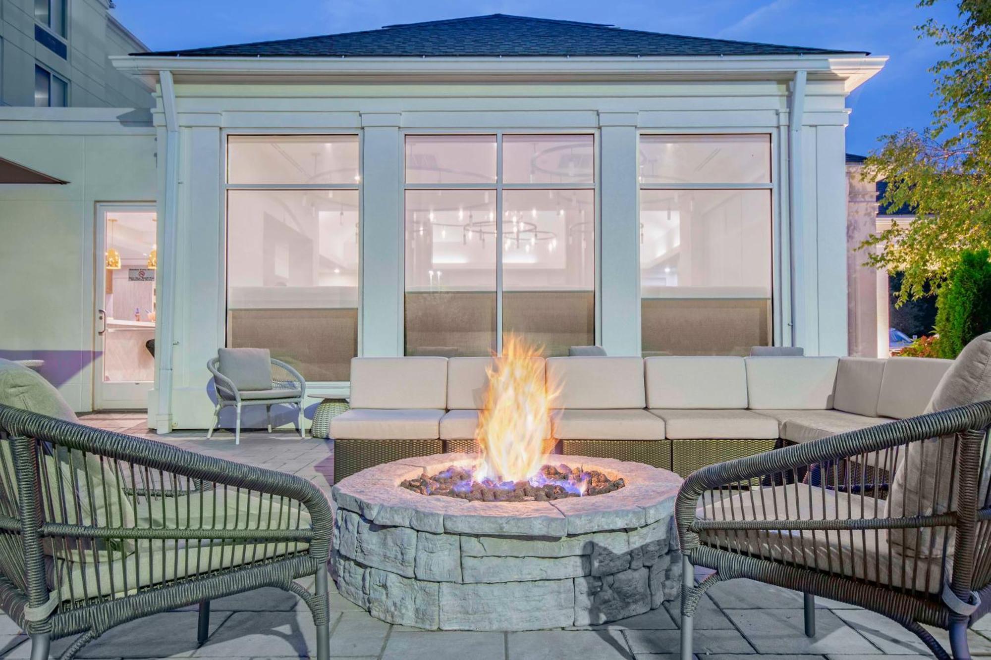 Hilton Garden Inn Danbury Buitenkant foto