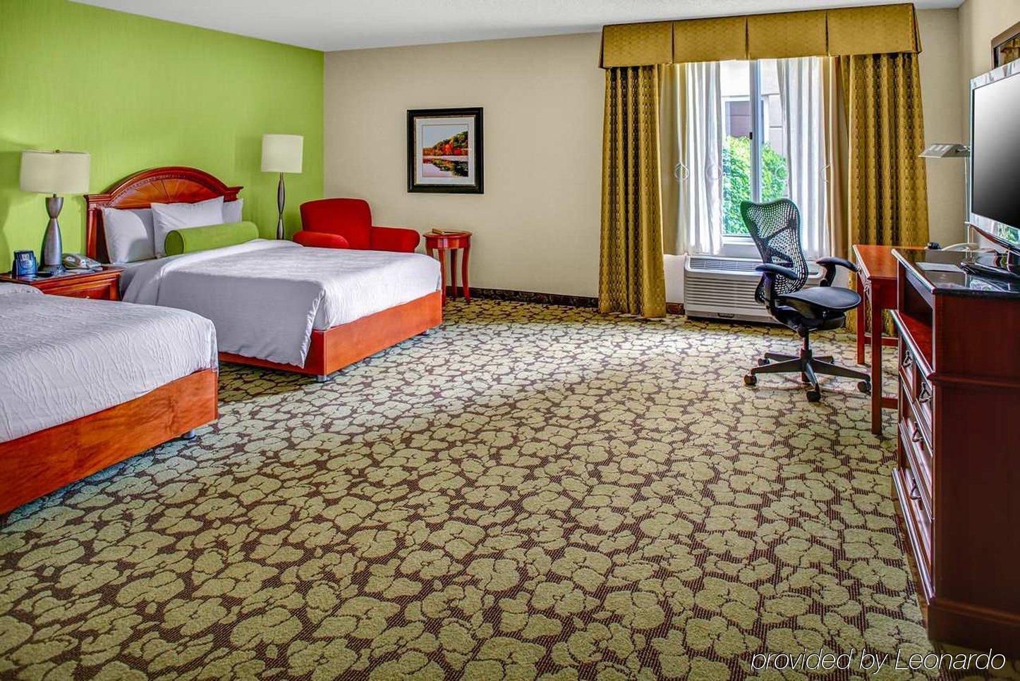 Hilton Garden Inn Danbury Buitenkant foto